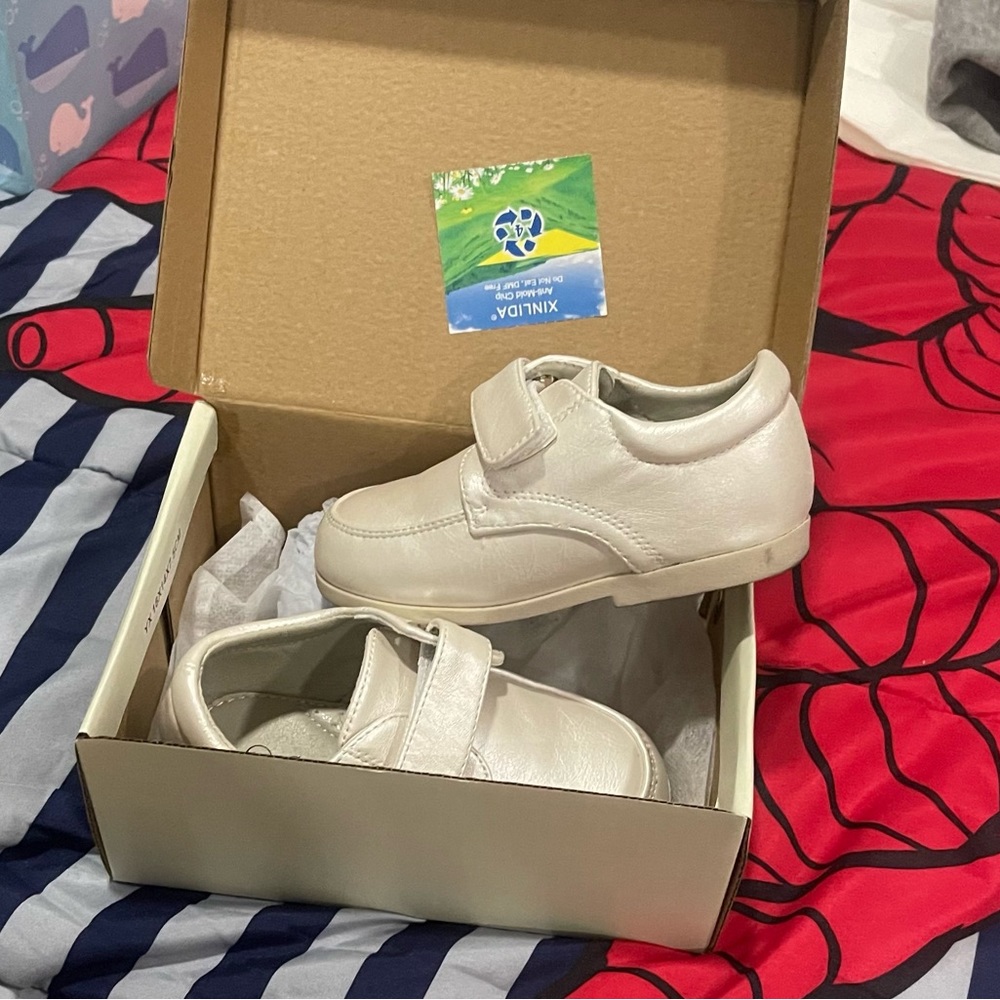 Toddler dressy shoes 7c